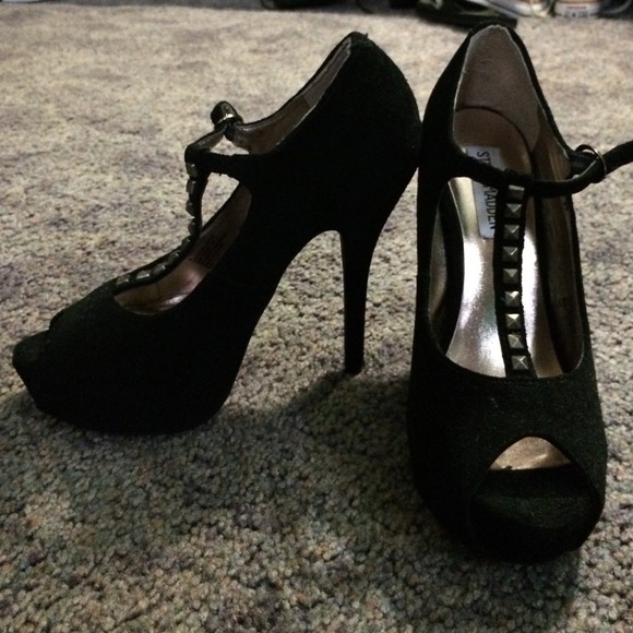 🎉PRICE DROP🎉 Steve Madden studded heels!!! - Picture 2 of 3