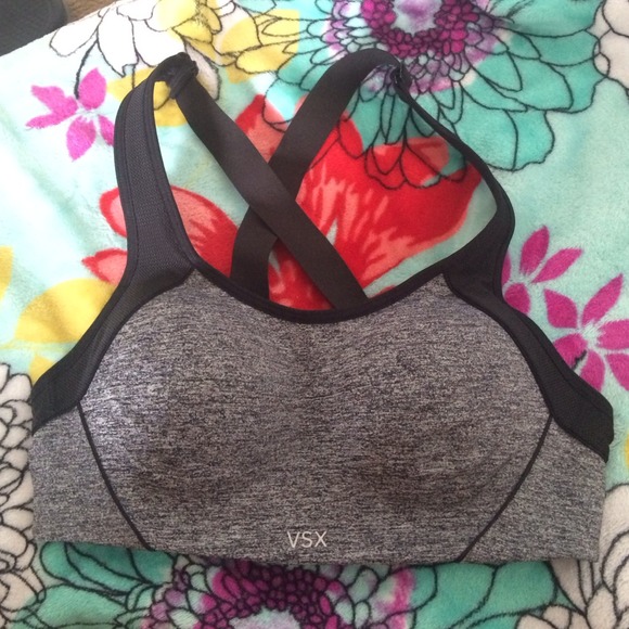 Sports bra
