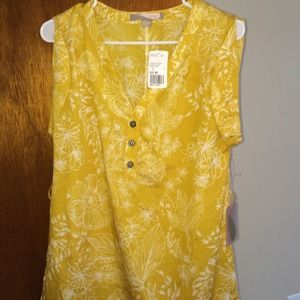 Yellow floral tunic.