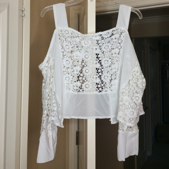 Tops - Cropped Lacey blouse.