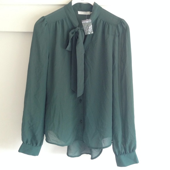 Blue Pepper Tops - Green pretty blouse