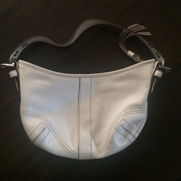 White coach bag - Picture 4 of 4