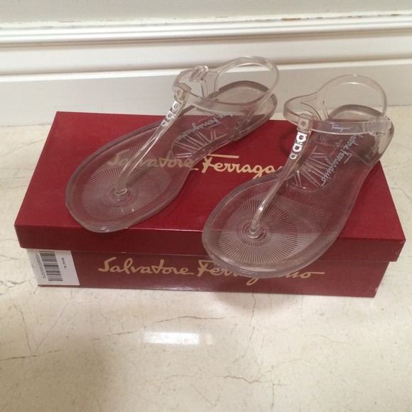 Salvatore Ferragamo Felly sandals