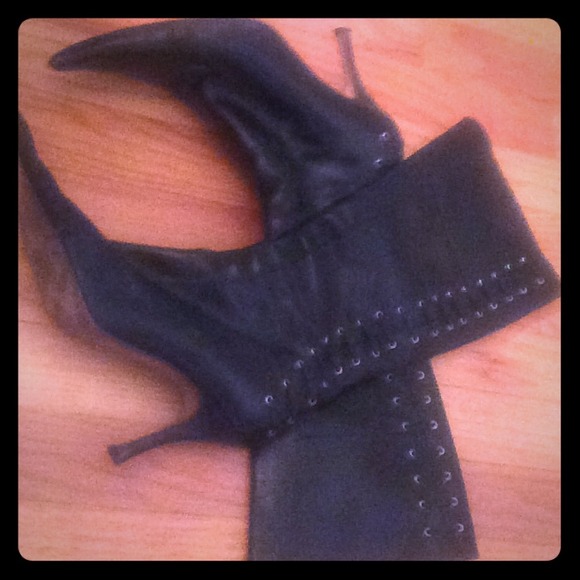 Aldo black leather boots