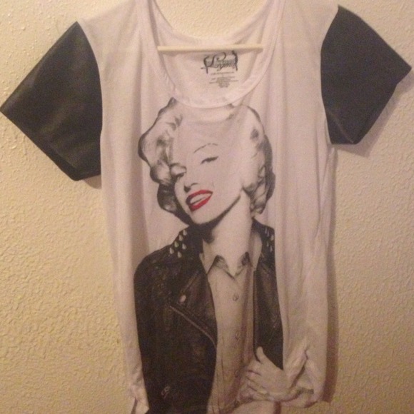 Marilyn Monroe rocker chic tee with leather sleeve
