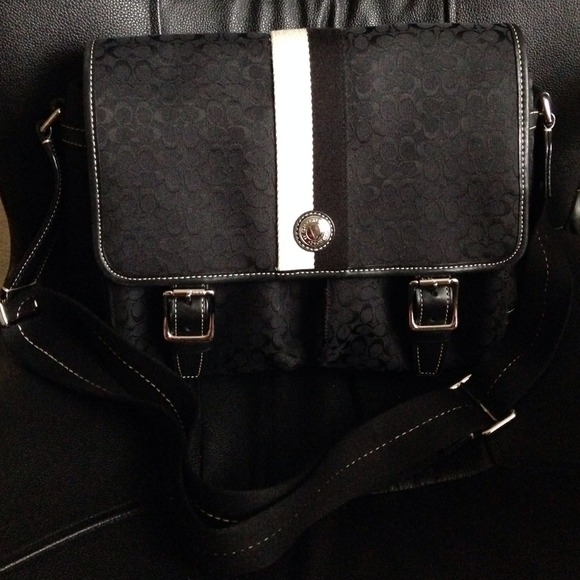 ♠️Authentic Coach work crossbody bag