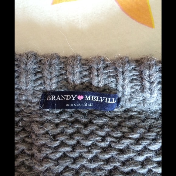 ❌SOLD❌Brandy Melville  Grey Sweater - Picture 3 of 4