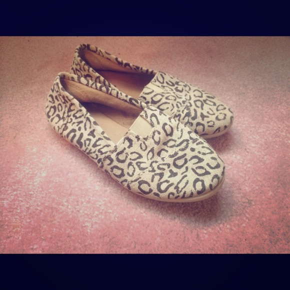 Toms inspired shoes