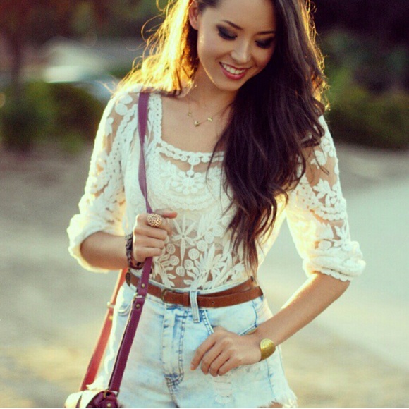 Tops - 🆕 Ivory Sheer Crochet Lace Blouse