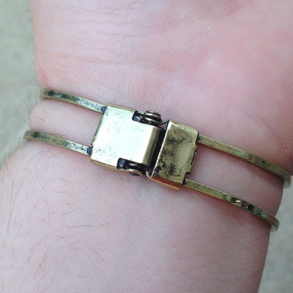 Peacock Bracelet❌SOLD❌ - Picture 3 of 4