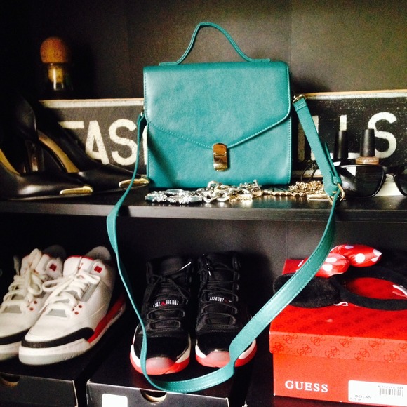 Teal cross body purse