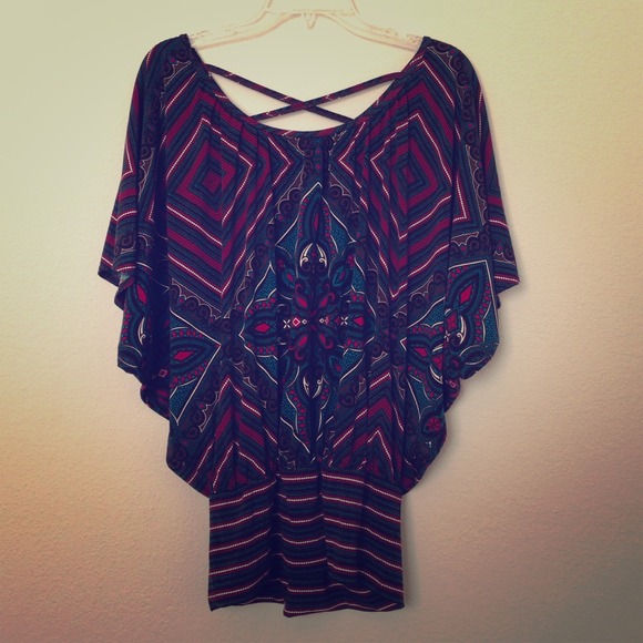 Candie's banded bottom dolman sleeved top