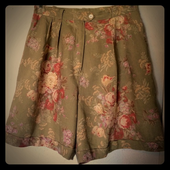 Vintage Ralph Lauren linen shorts size 8