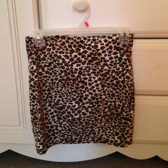 Cheetah pencil skirt