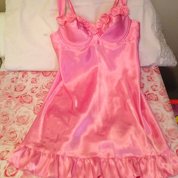 FREDERICK'S - Lingerie or Baby Doll Nighty