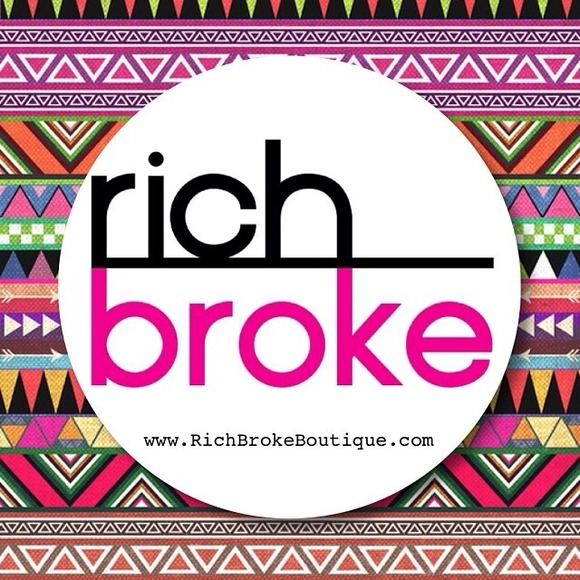 Get 10% off on bundles!