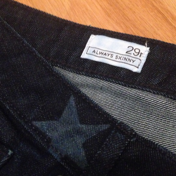 🎀HP🎀 GAP Star Print Dark Demin Skinny Jeans - Picture 3 of 4
