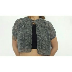 🌹 Cute see through, crop top