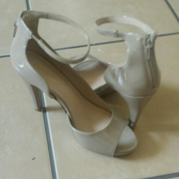nine west heel