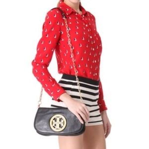New without tag Tory Burch Amanda Logo Clutch