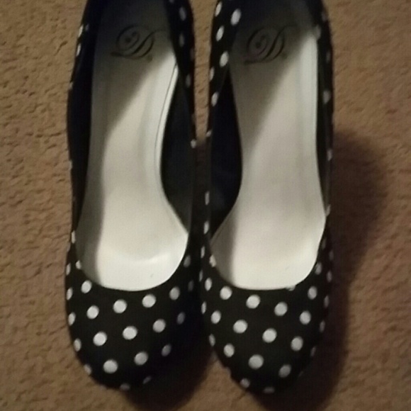 Sold - Picture 2 of 4