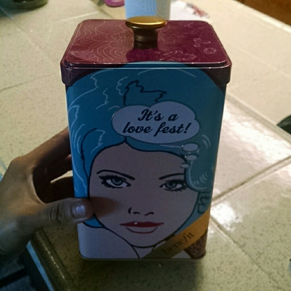 Benefit tin