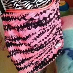 Pink and Black zig zag design messenger bag