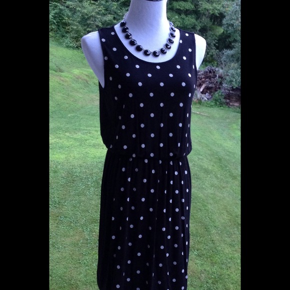 LOFT Dresses & Skirts - Throw and Go Dotted Dress by LOFT