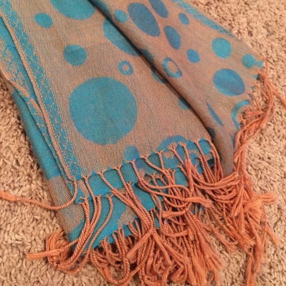 Lightweight turquoise and tan scarf!