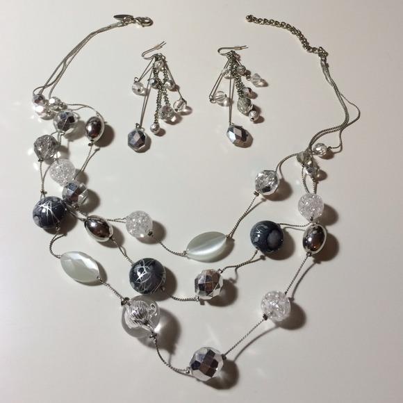 Express Silver Necklace and Earring Set