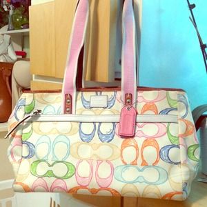 Coach scribble hamptons tote