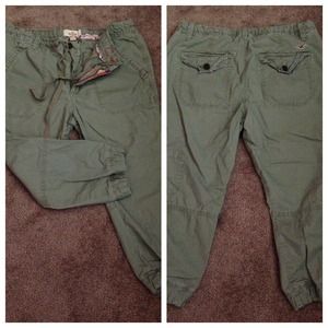 Abercrombie capris🌺