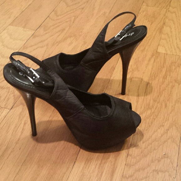 Dollhouse pumps