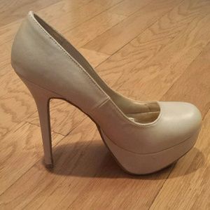 Charlotte Russe pumps