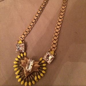 Norah pendant never worn