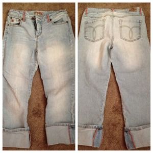 Cute denim capris
