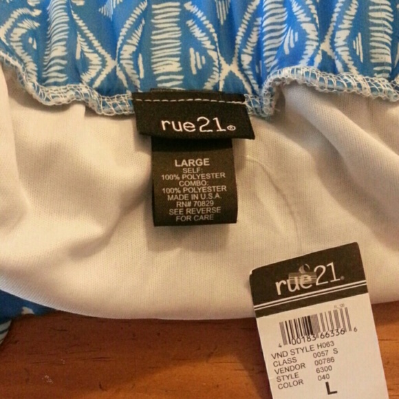 🚫SOLD🚫Blue High-low Skirt with Print - Picture 4 of 4