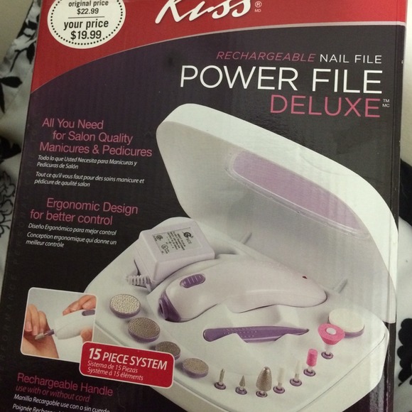 Nail kit