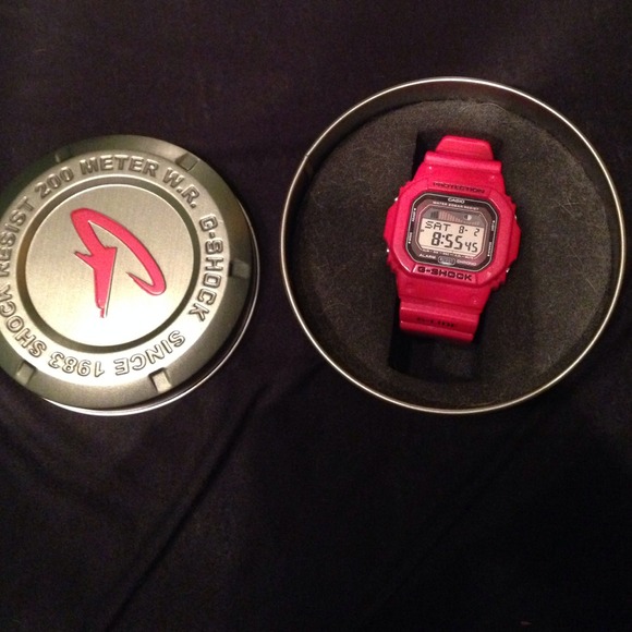 Red G-Shock - Picture 2 of 2