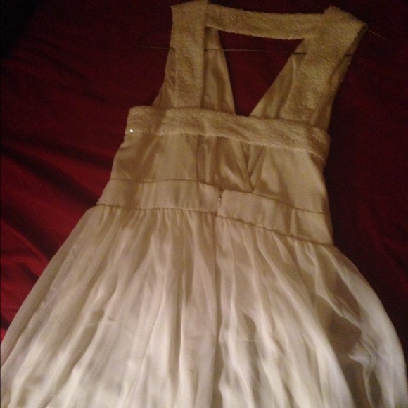 Dress - Picture 2 of 4