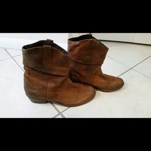 Steve Madden boots