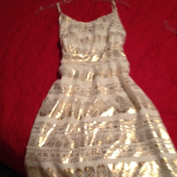 Bundle-White & gold dress, red heels, b&w skirt