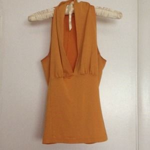 GORGEOUS ORANGE TOP. Size S
