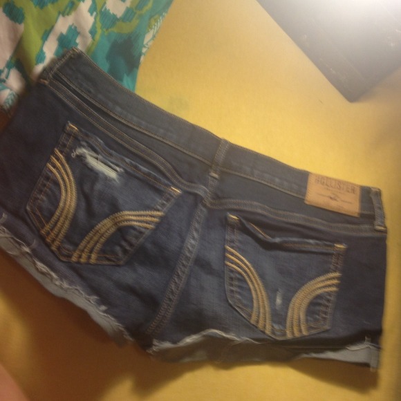 Hollister shorts - Picture 2 of 2