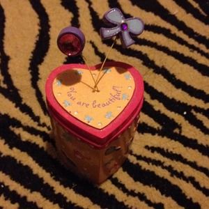 Small heart shapes jewelry box