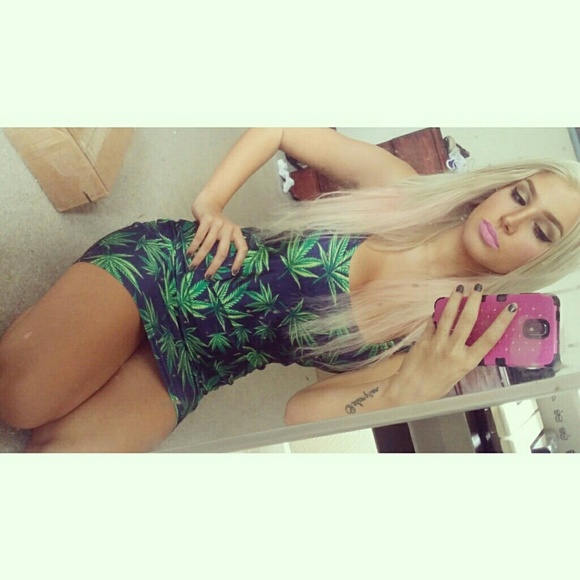 Pot leaf bodycon dress
