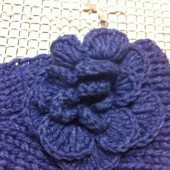 Winter hat - Picture 2 of 3