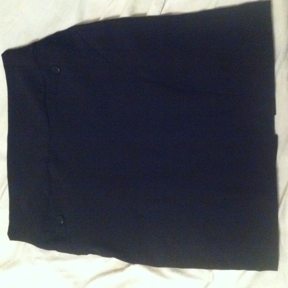 Black skirt