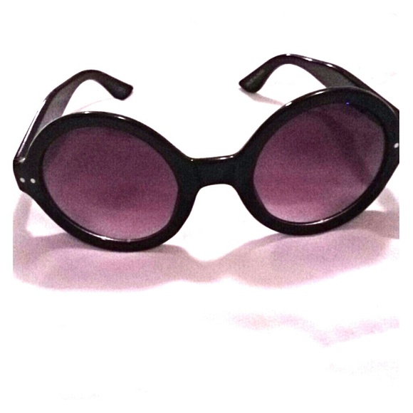 Forever 21 Round Black Sunglasses NEVER WORN