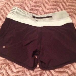 💢sold💢Lulu shorts!!